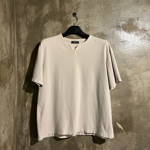 헤지스 반팔티셔츠