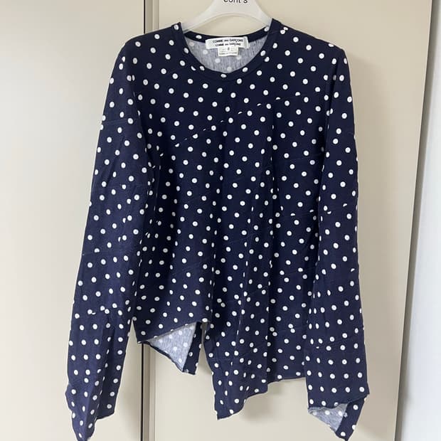 꼼데가르송 비대칭 폴카도트 롱슬리브