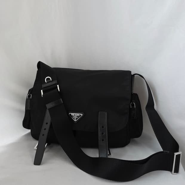 [정품 PRADA] 프라다 사이드 투포켓 크로스백 메신저백 라지 남녀공용