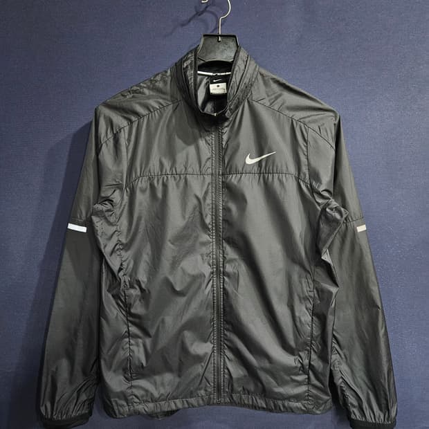 나이키 블랙차콜 남성 100 바람막이 자켓 