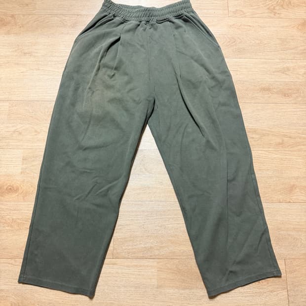 제로 원턱 스웨트 팬츠 카키색 L