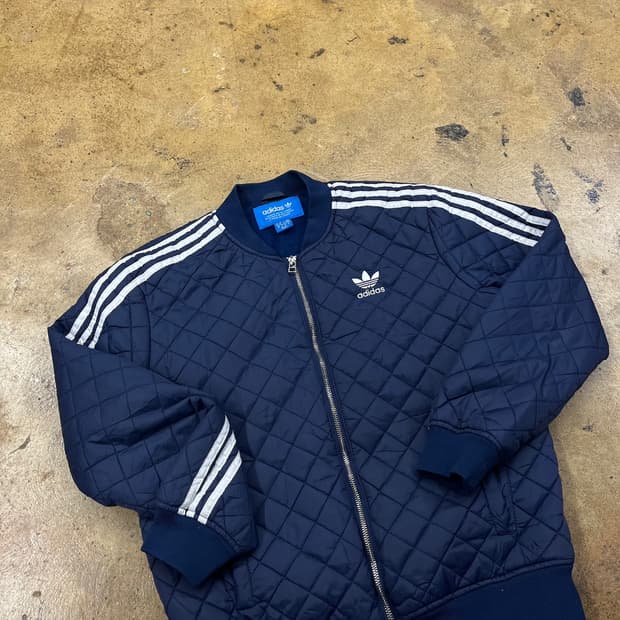 아디다스 네이비 경량 숏패딩 