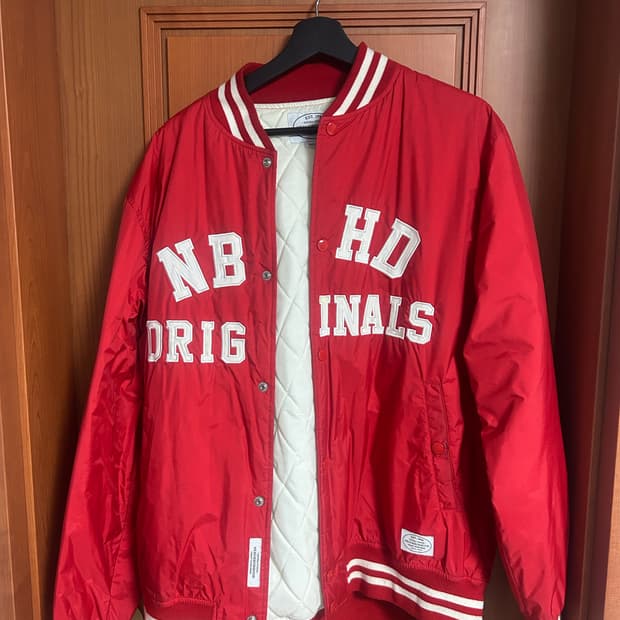 네이버후드 봄버 자켓