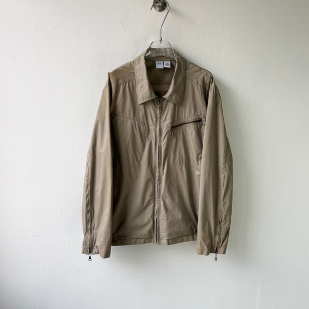 아르마니 익스체인지 밀리터리 트러커 