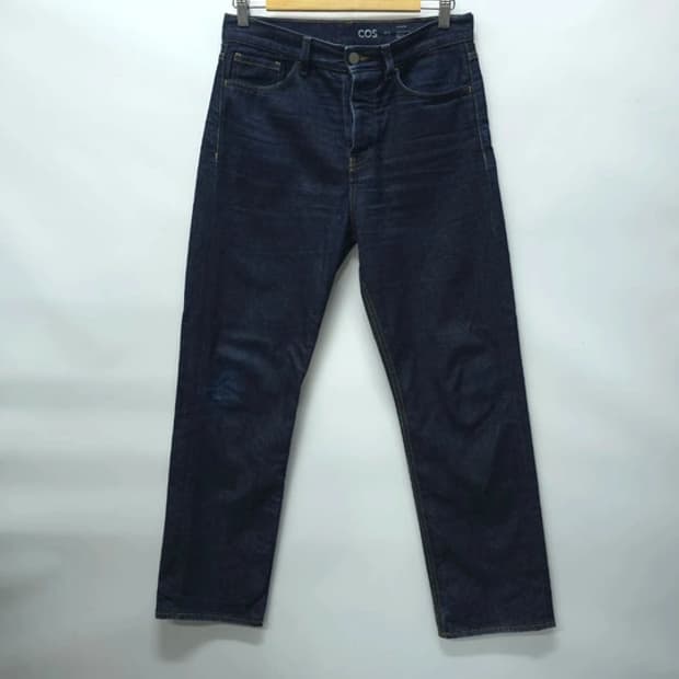 코스(COS) 다크 인디고 생지 데님 (32사이즈)