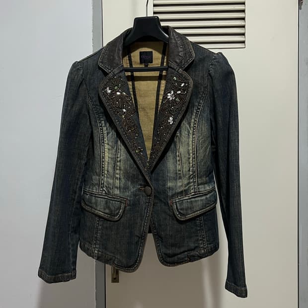 자수 디테일 청자켓