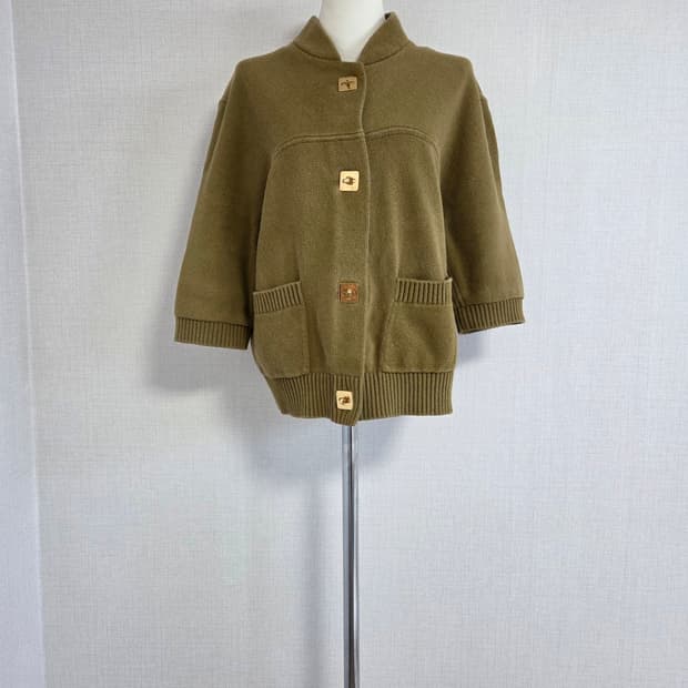 끌로에  가디건