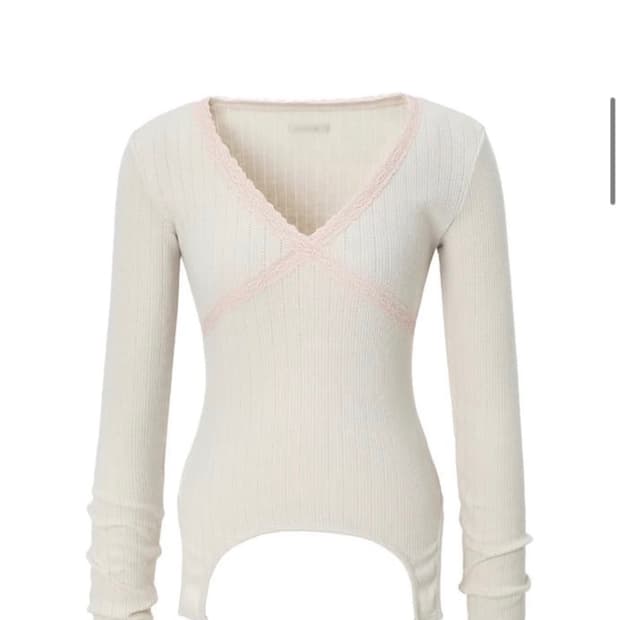 구해요)쓰리타임즈 betty lace tee