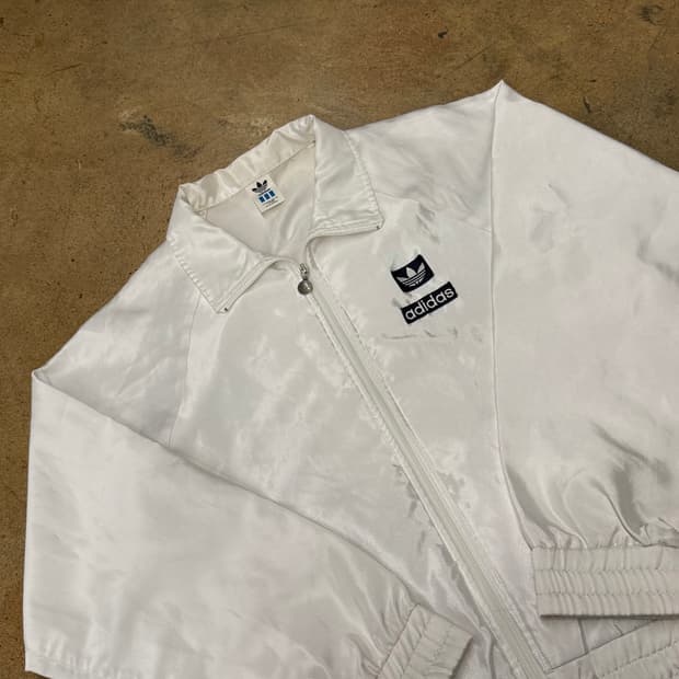 아디다스 올드스쿨 화이트 바람막이 