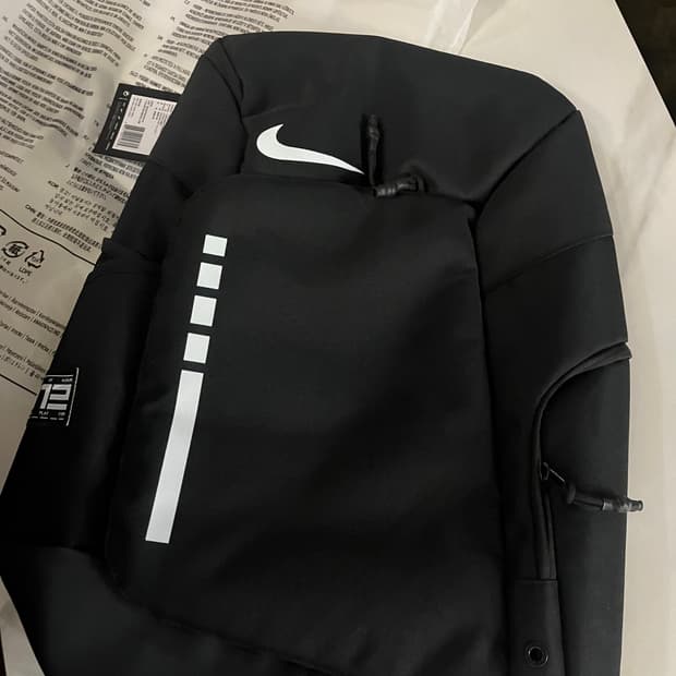 나이키 훕스 엘리트 백팩 32L 블랙 앤트러사이트