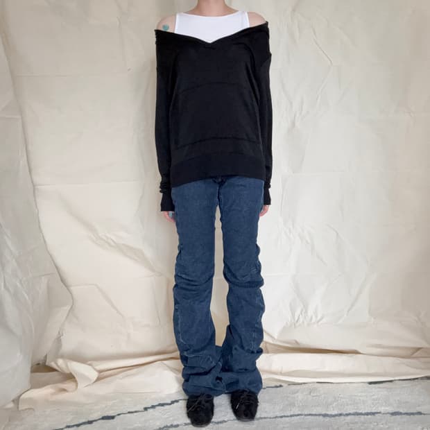JOHN LAWRENCE SULLIVAN Deep V-Neck hood