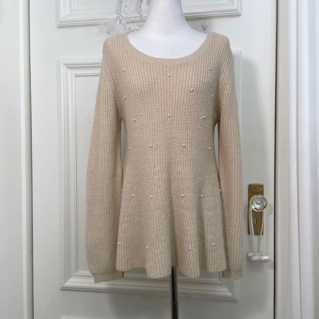 cream pearl point flare loose sweater