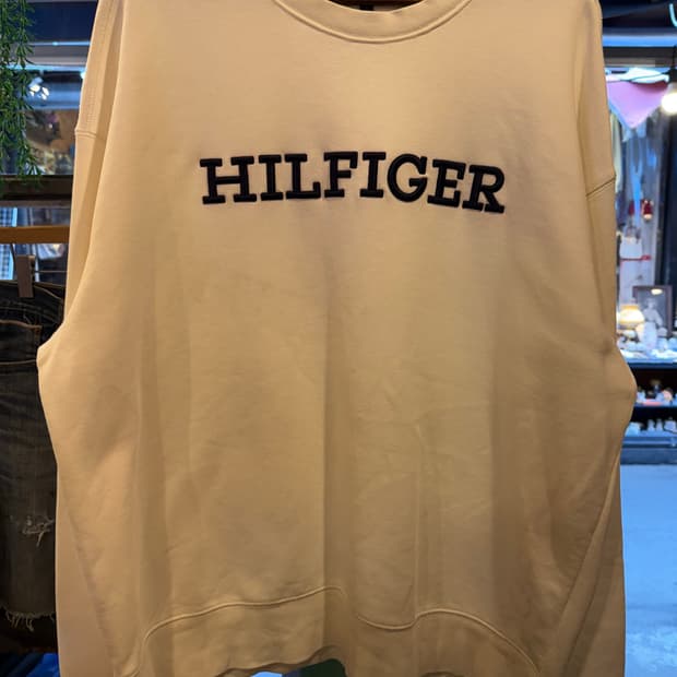 타미힐피거 자수로고 화이트 맨투맨