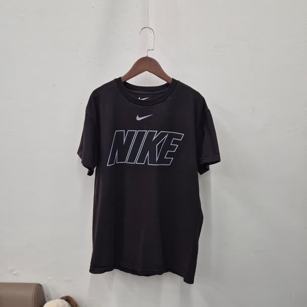 나이키 반팔티 M