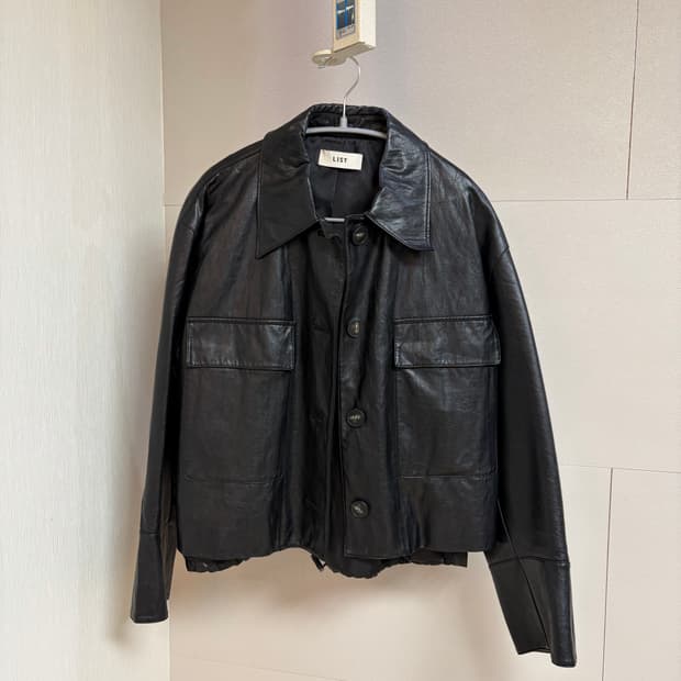 LIST 페이크레더 싱글버튼 자켓