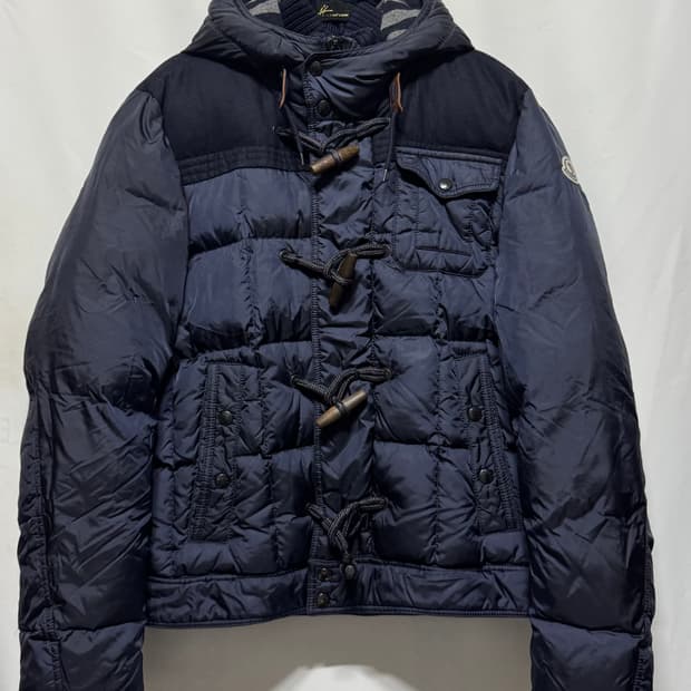 2 몽클레어 버질 떡볶이 단추 패딩