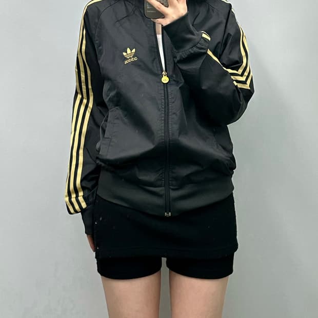 아디다스 파이어버드 검골 블랙 바람막이