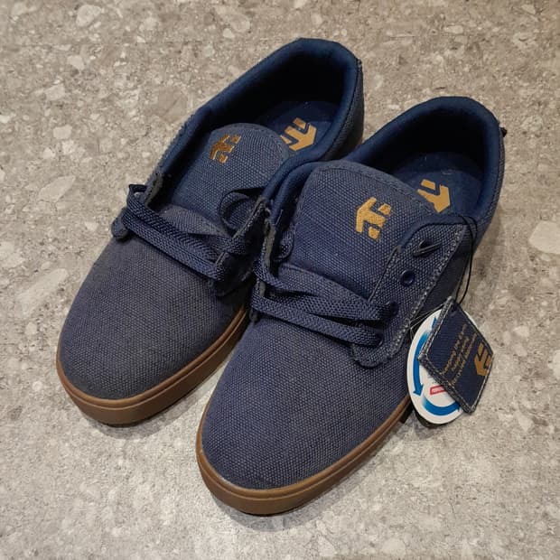 💥(새상품) 에트니스 올드스쿨 보드화 네이비 (245) 