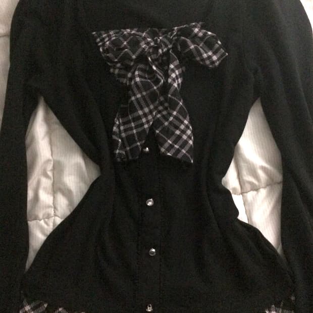 로걀 딸기우유 체크 딱붙 리본 탑