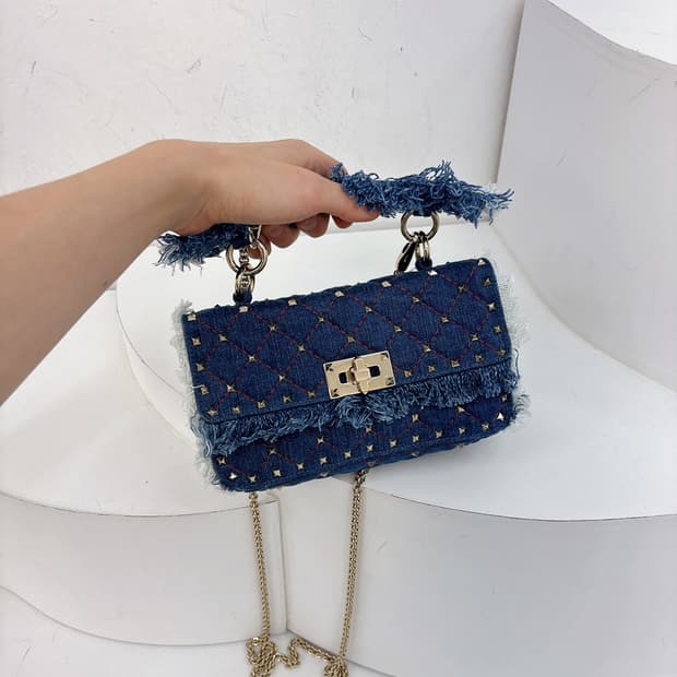 발렌티노 락스터드 캔디 데님 크로스백