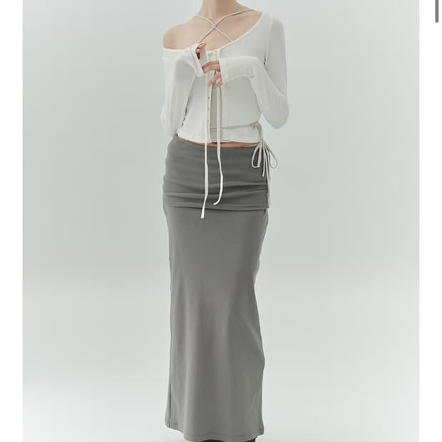 페인오어플레져 스커트 ( 블랙)