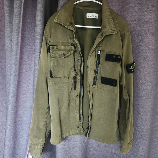 스톤아일랜드 포켓 카키 코튼 자켓