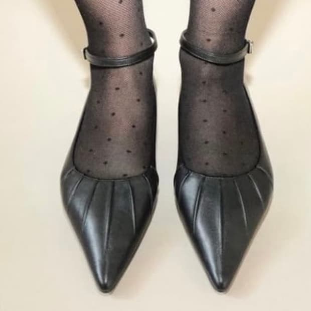 루즈슬립오버 스틸레토 구두 240 구해요