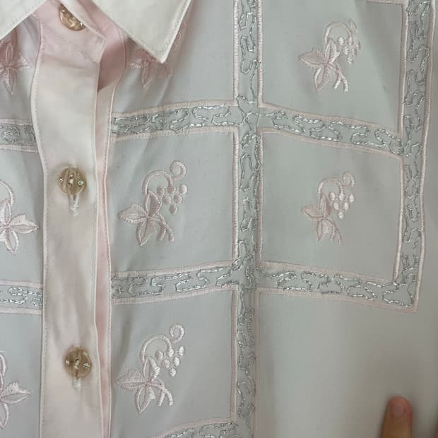 란제리룩 시스루 딸기우유 핑크 퍼프 블라우스