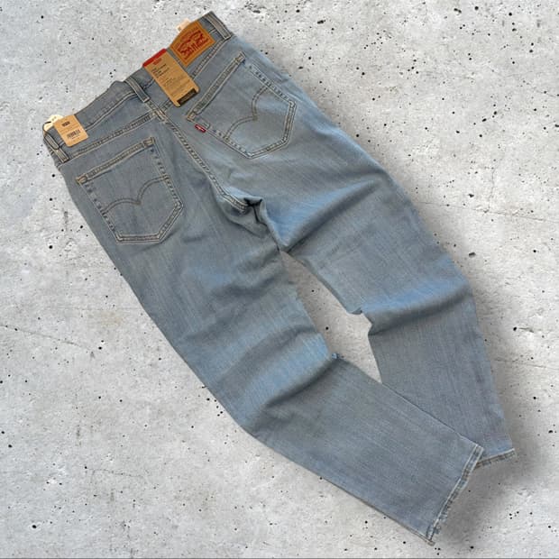 [30] 리바이스 724 하이라이즈 슬림 스트레이트 데님 팬츠 D733