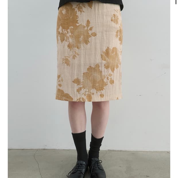 SILKY FLORAL MIDI SKIRT IN SEPIA