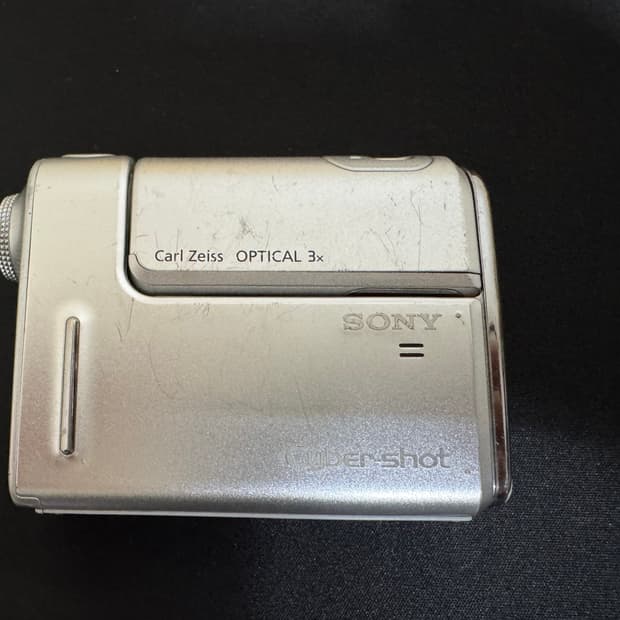 소니 사이버샷 DSC-F88 디카