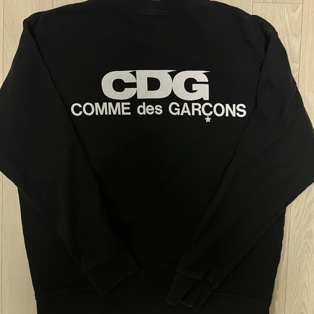 꼼데가르송 CDG 맨투맨 급처