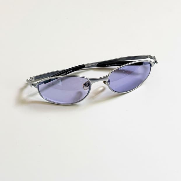 90s OXGEN 실버 슬림 오벌 프레임 틴트 빈티지 선글라스