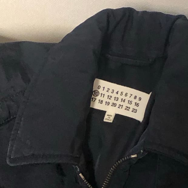 메종마르지엘라 네이비 점퍼 40사이즈