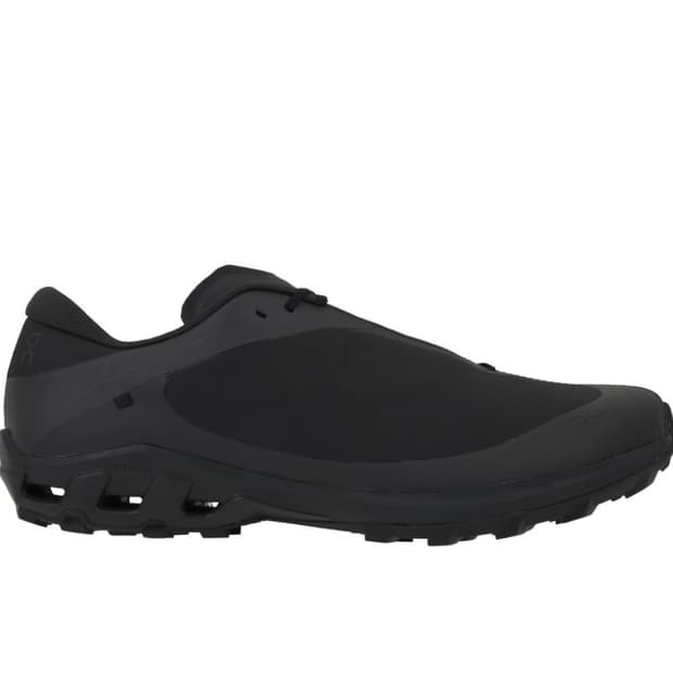 온 러닝 x 포스트 아카이브 팩션 클라우드벤쳐 피크 올 블랙 (260)