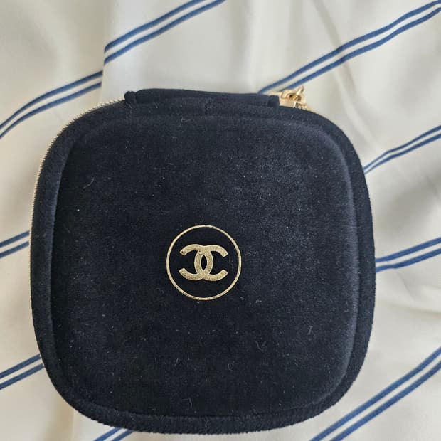샤넬 파우치