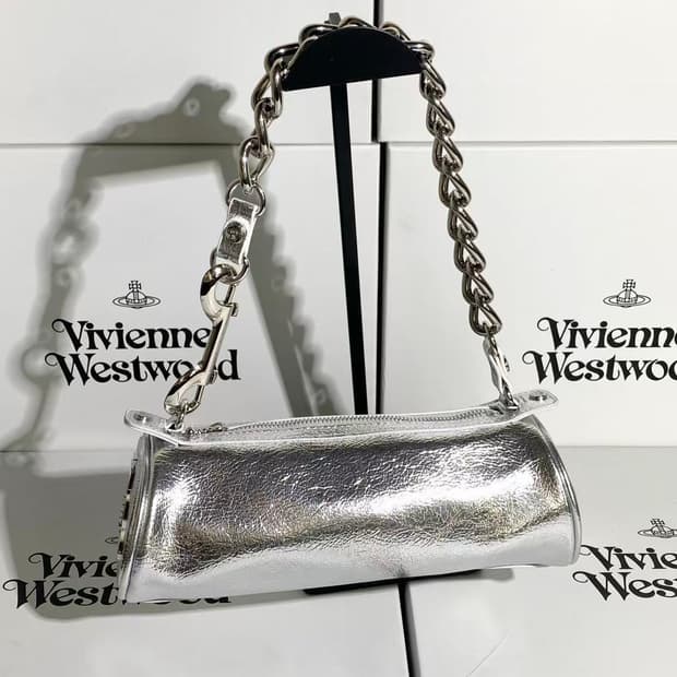 비비안 웨스트우드 실버 펜슬 케이스 백