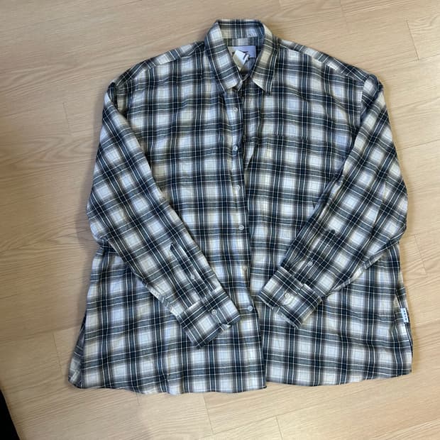 플라스틱 프로덕트 체크셔츠