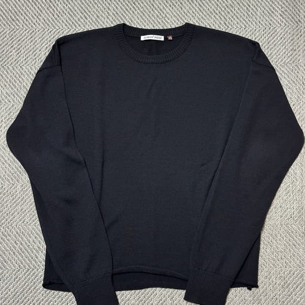 폴리테루 휴먼인덱스 휴먼 루즈드 니트 잉크 블랙