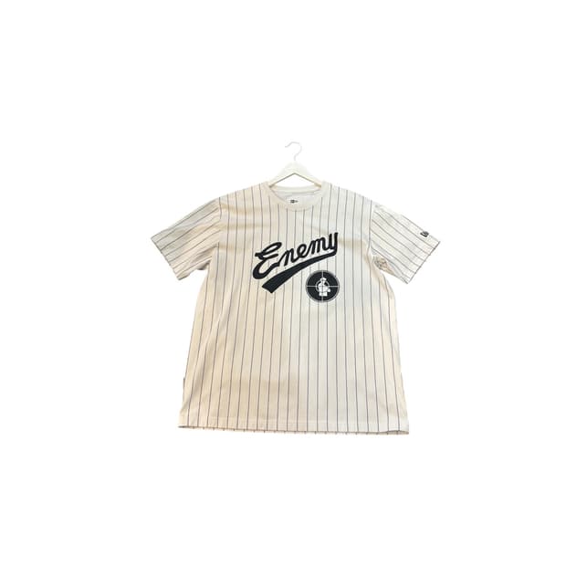 뉴에라X퍼블릭에너미 반팔 티셔츠 105사이즈