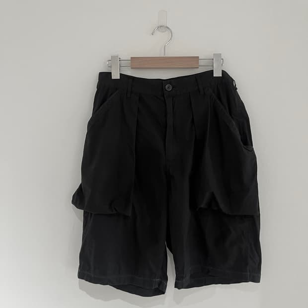 niko and... shorts