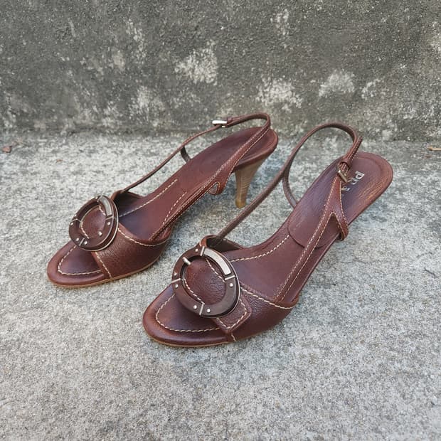 [37] Prada 브라운 다임 말론 레더 샌들 슈즈 (240)