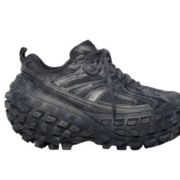 발렌시아가 44사이즈 검정