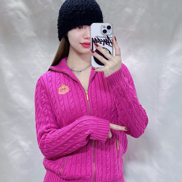 폴로 랄프로렌 딥핑크 꽈배기 니트집업 