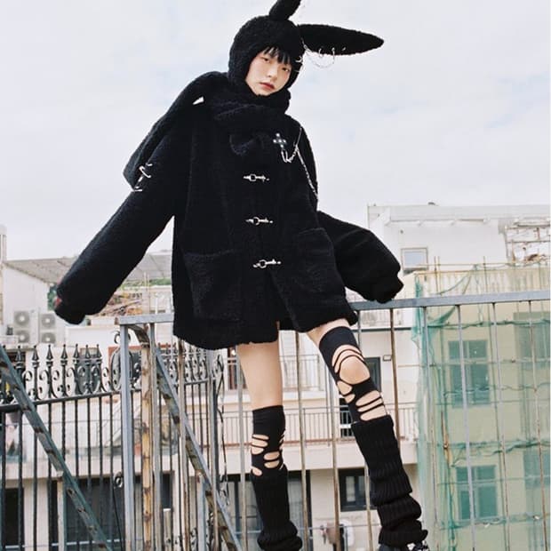 씨피어스 CFIERCE 블랙 래빗 토끼 뽀글이 플리스 펑크 무스탕 재킷