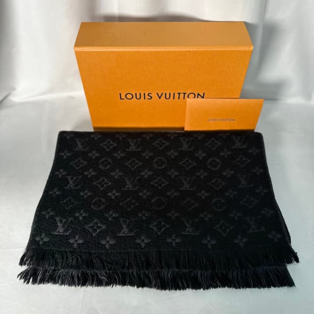 루이비통 모노그램 클래식 머플러 블랙
모델 번호
M70520
