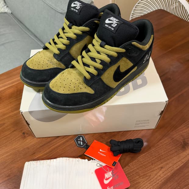 (295)나이키x슈프림 SB 덩크 로우 캠퍼 그린