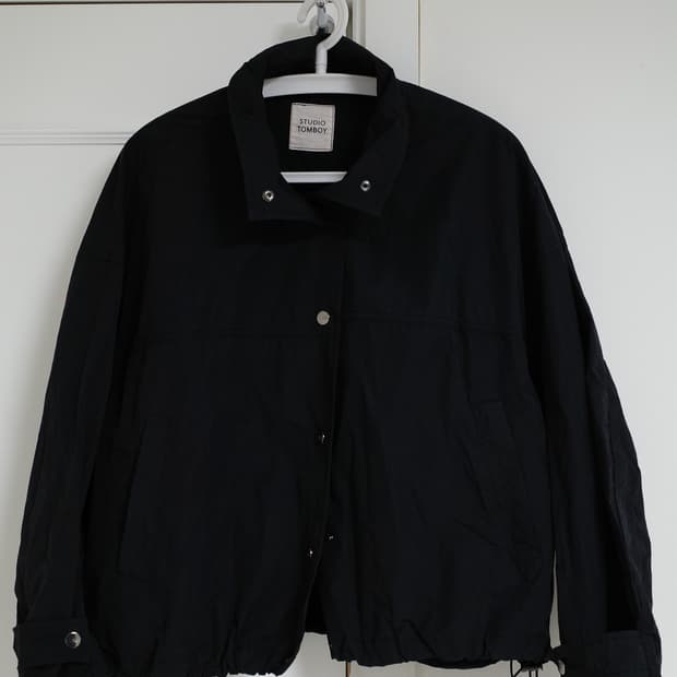 스튜디오 톰보이 바람막이