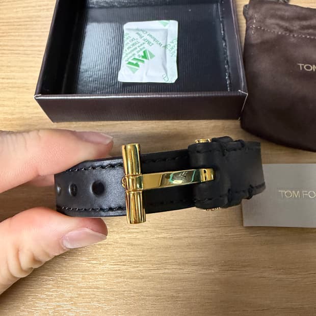 톰포드 팔찌 JM003 LCL008G1N001