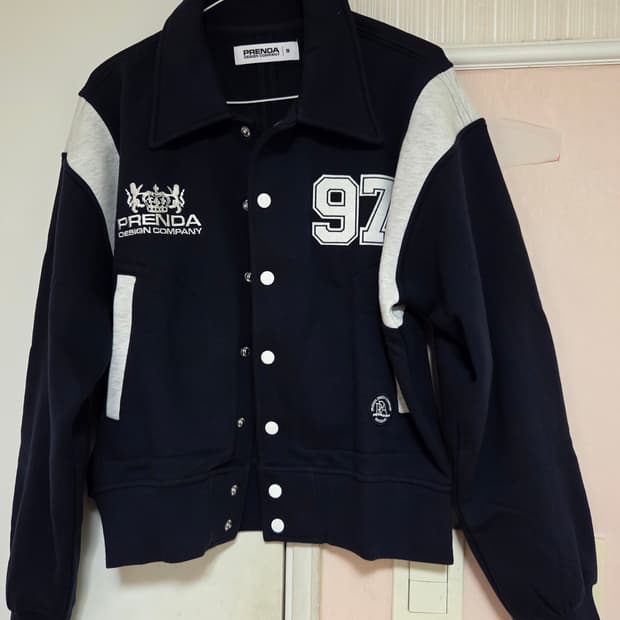 프렌다 바시티 자켓 네이비 S (기모 O)